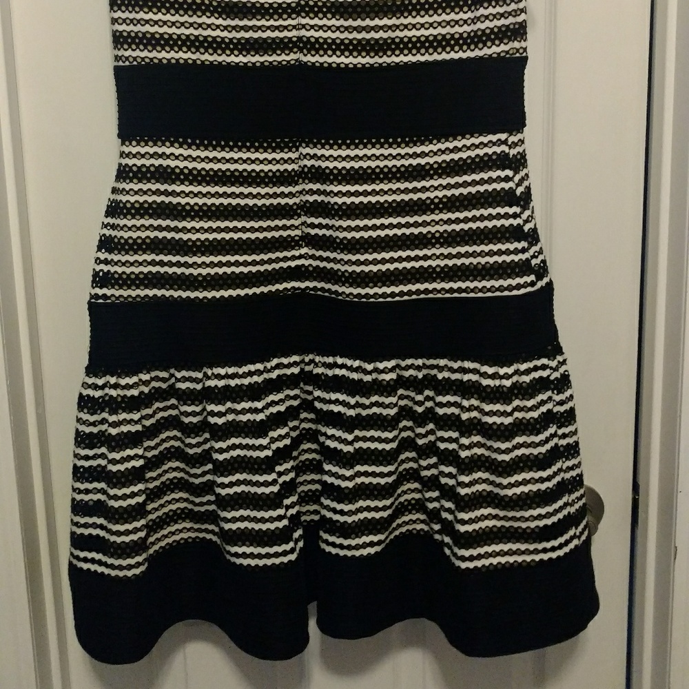Black and White Taylor dress with flared skirt